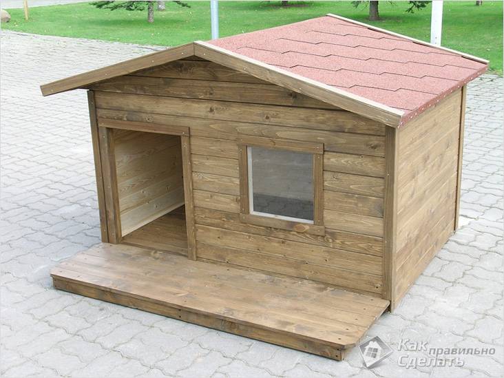 Теплая будка с двускатной крышей