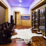 Угловой аквариум в интерьере